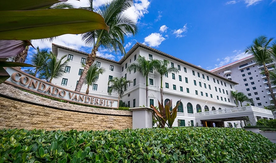 front of puerto rico hotel